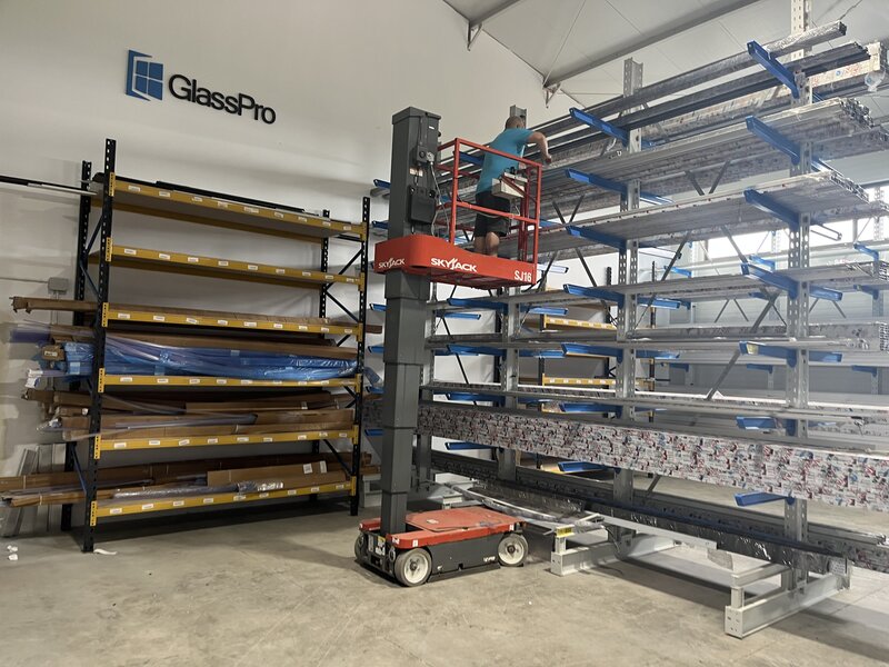 Asamblatori/ confectioneri tamplarie aluminiu pentru GlassPro